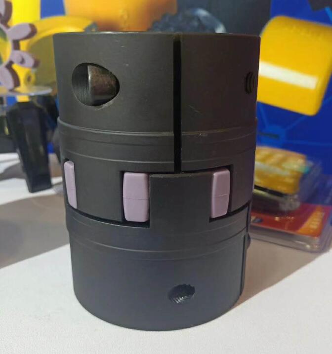 夾緊式花鍵梅花型彈性聯(lián)軸器 夾緊式花鍵梅花型彈性聯(lián)軸器